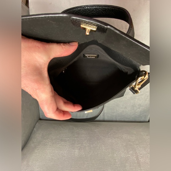 NWOT Furla Niki 2 way bag MSRP $339 pebbled leather. 10.5“ x 8“ x 4“ - Picture 16 of 16